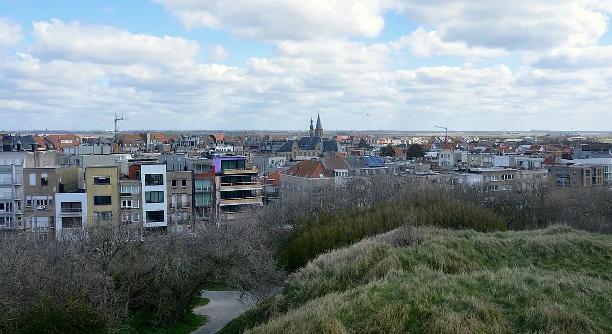 Panoramic view of Wenduine coastline from Spioenkop hill