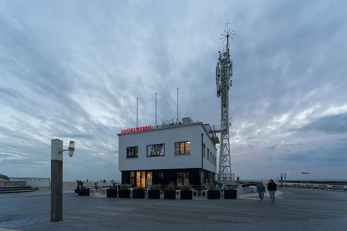 Beach and seafront at Nieuwpoort-Bad, Belgian coast
