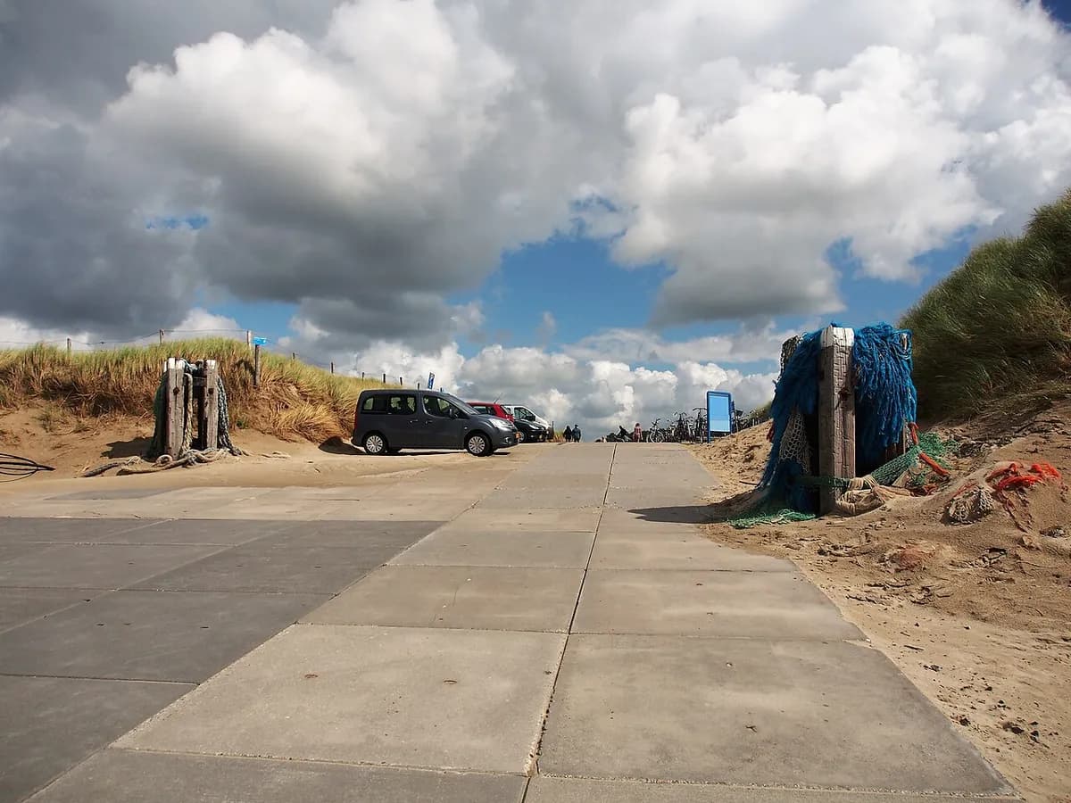Sint Maartenszee Strand, Sint Maartensvlotbrug, Netherlands