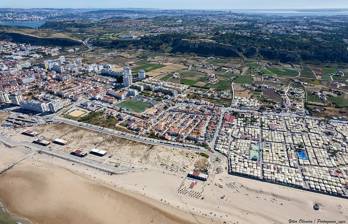 Praia da Adica in Almada, Portugal