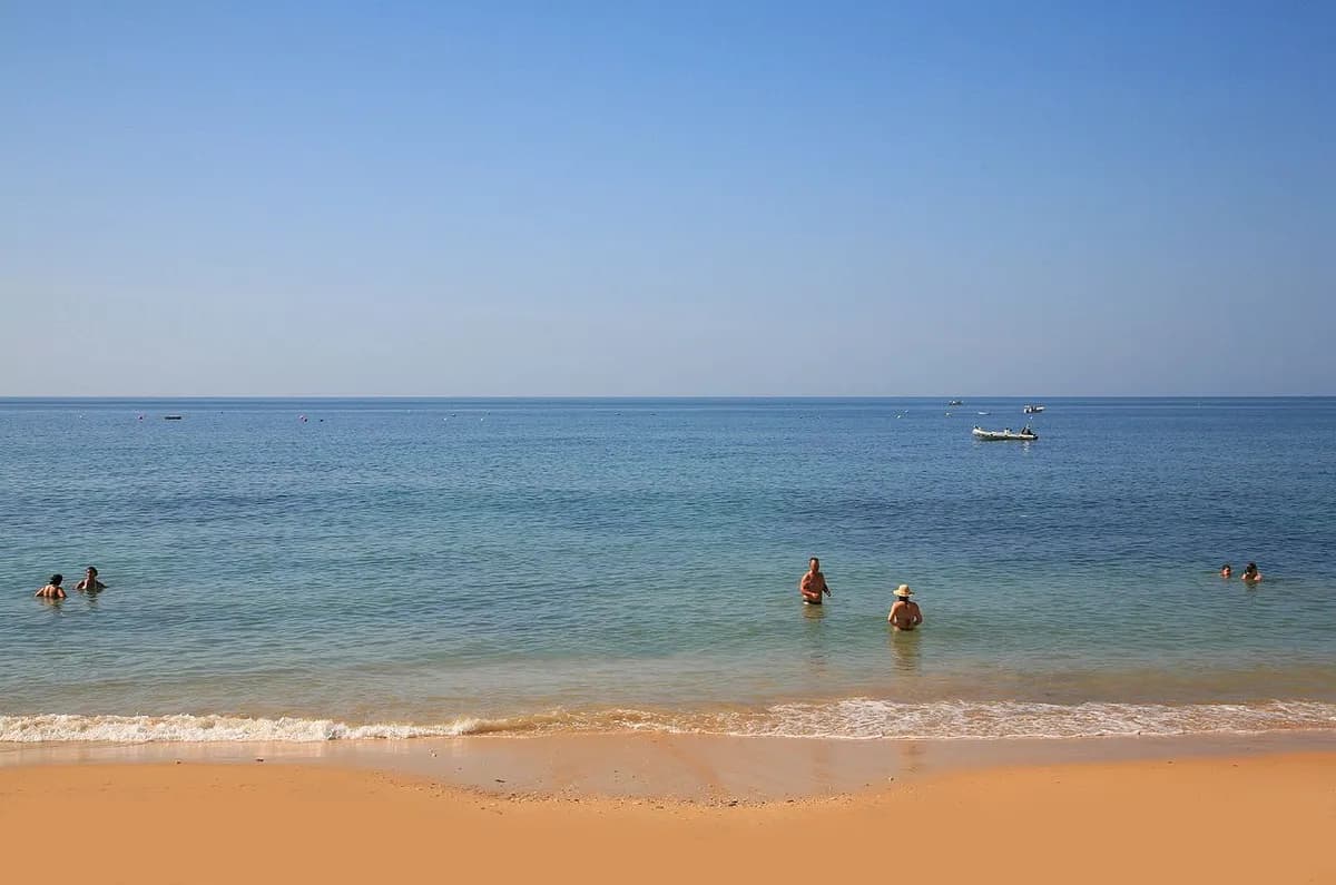 Praia da Baleeira sheltered cove beach inside Albufeira harbour, Algarve